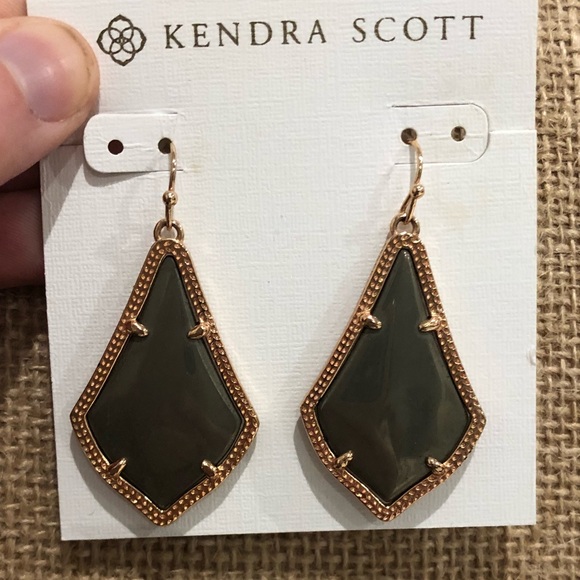 Kendra Scott Jewelry - Kendra Scott Alex earring rose gold with olive
